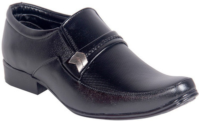 

Panahi Boys, Black