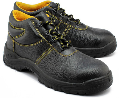 

Wild Bull Casuals For Men(Black, Yellow