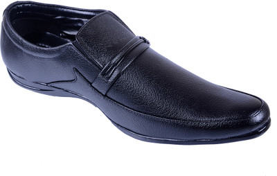 

Porcupine Venetton Slip On Shoes For Men(Black)