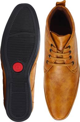 Smoky Lace Up