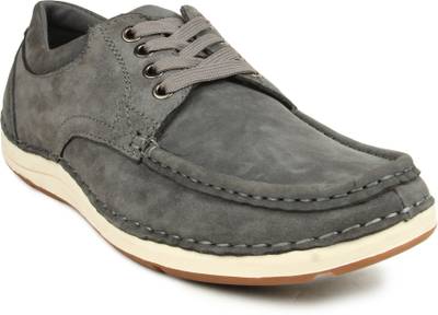 Spunk Sneakers