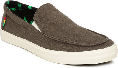 

Vans BALI SF Men Slip On For Men(Brown, (hemp) dark brown