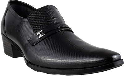 

Mochi AWESOME Slip On Shoes For Men(Black, 11;black