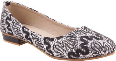 Adorn Active and Stylish Bellies Shoe For Women(Black)