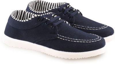 

Globalite Beatle Men Boat Shoes For Men(Navy)
