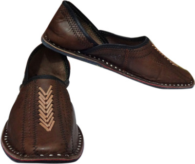 

Paduki Ethnic Mojaris For Men(Brown