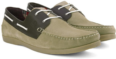 

United Colors of Benetton Men Boat Shoes For Men(Beige, Brown, 902