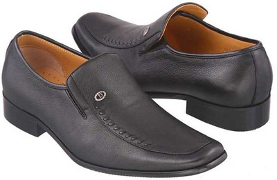 

Metro Da Vinchi Slip On For Men(Black, 11;black