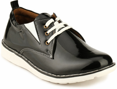 

Mactree Patent Party Wear Shoes For Men(Black