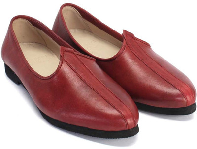 

Bare Skin Burgundy Leather With Black Sole Jutis For Men(Burgundy)