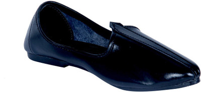 

Panahi Boys, Black