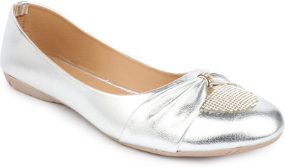 

Sindhi Footwear Comfortable Bellies For Women(Silver)