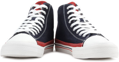 

United Colors of Benetton Men Sneakers For Men(Blue), 901