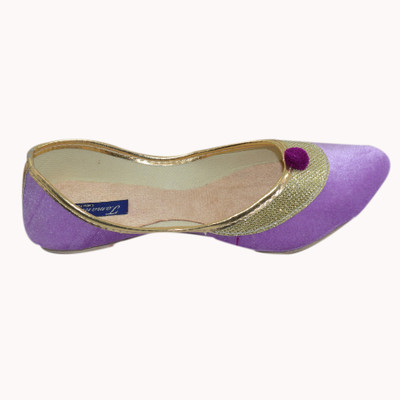

Tamanna Velvet jutis Jutis For Women(Purple