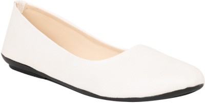 

Sindhi Footwear GS-B675 Bellies For Women(White)