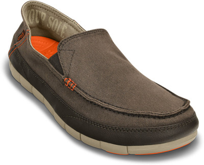 Crocs Casual Shoes For Men(Brown), 14773-22y