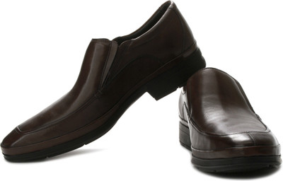 

Clarks Deliver Light Genuine Leather Slip On Shoes For Men(Brown, Walnut leath