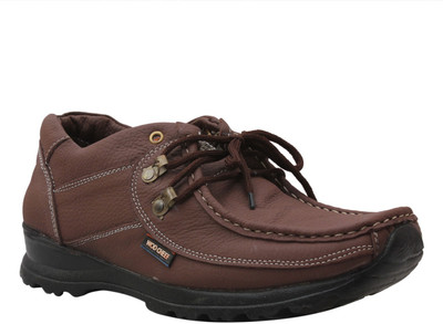 

LEATHER HUT Genuine Leather Casuals For Men(Brown