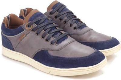 Levi's Tulare Toe Cap Sneakers