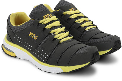 10% OFF on Stag Aeroliner Running Shoes For Men(Black) 10% OFF on Stag Aeroliner Running Shoes For Men(Black)