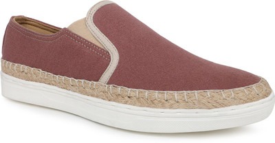 

Escaro Sneakers For Men(Burgundy, Wine