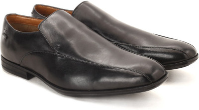 

Clarks Derry Step GTX Men Genuine Leather Slip On For Men(Black