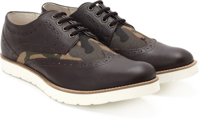 

United Colors of Benetton Men Corporate Casuals For Men(Brown), 901