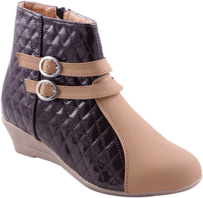 

Adorn Active Cool and Trendy Boots For Women(Brown)