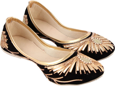 

Traditional Collection Jaipuri zari work juti Bellies For Women(Black