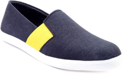 

Knoos Canvas Shoes For Men(Black)
