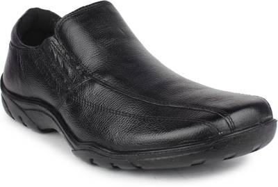Red Tape Slip On