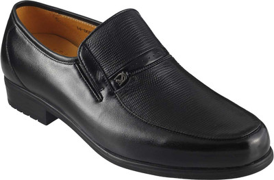 

Metro Davinchi Slip On Shoes For Men(Black, 11;black