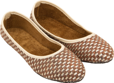 

Footrendz Fitted Bellies For Women(Brown, Brown::beige