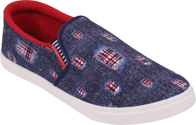 

World Wear Footwear Casuals For Men(Blue