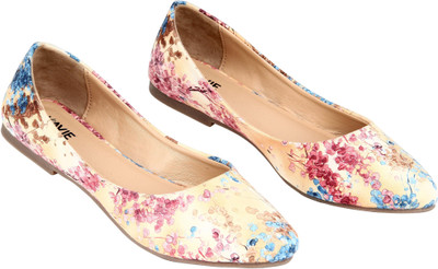 

Lavie LAVIE BALLERINA Bellies For Women(Multicolor, Beige multi