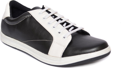 

Liverpool FC Lifestyle Footwear Casual Shoes For Men(Black, White