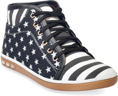 

ADYBird Attractive Iron Sneakers For Men(Black)