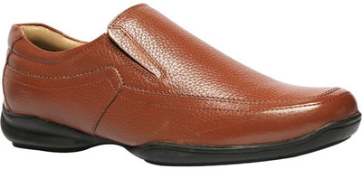 

Hush Puppies By Bata Slip On For Men(Brown, Tan light brown