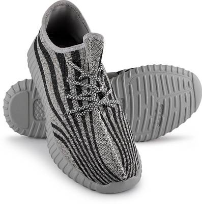 HIZAA Sneakers