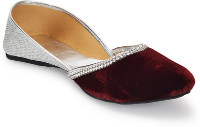 

Paduki Ethnic Jutis For Women(Maroon, Silver