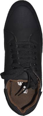 Strive Simple &amp; Elegant Sneakers