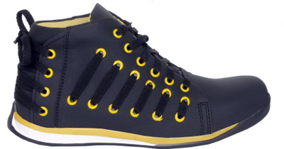 

Marcoland Casual Shoes For Men(Black