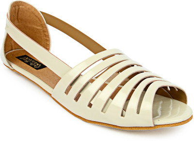 

CUTE FEET Women Beige Flats