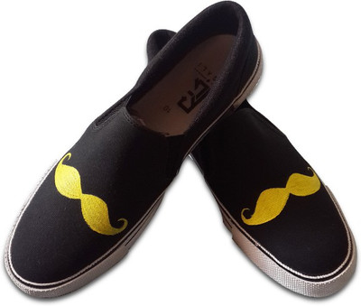 

F-Gali The Moustache Slip-on Shoes Canvas Shoes For Women(Multicolor