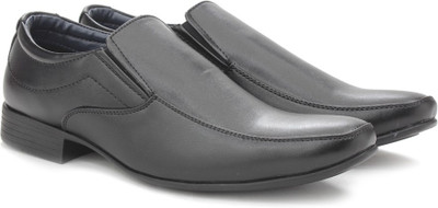 Bata I BRUSH Slip On Shoes For Men(Black