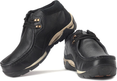 

Woodland Outdoor Shoes For Men(Black)