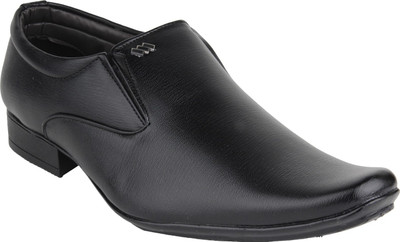 

Kzaara Slip On For Men(Black