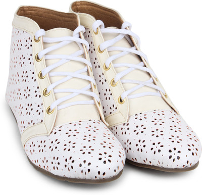 

Shoetopia Boots For Women(White)