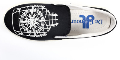 

De 1' amour Casuals For Men(Black, White