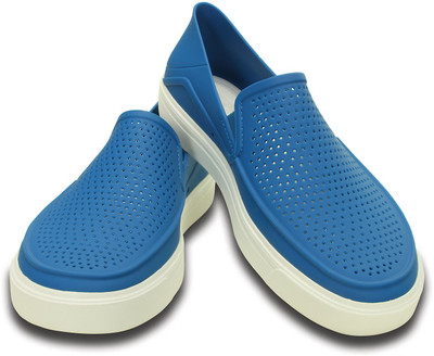 

Crocs Casuals For Women(Blue), 202363-4gp